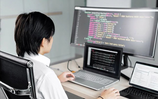 泗阳 api php源码,下载的php源码怎么运行呢？